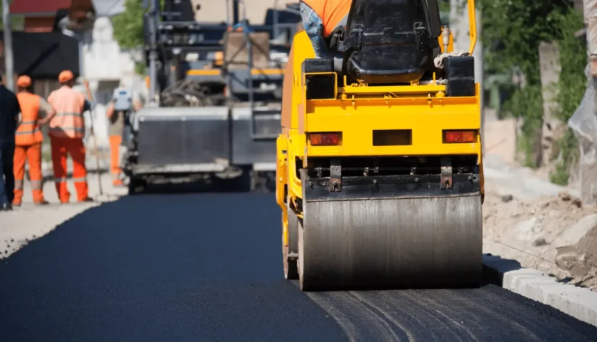 Prefeitura de Biguaçu abre licitação de R$ 2,5 milhões para obras de pavimentação e drenagem na rua Idelfonso Manoel Jacques, no bairro Rio Caveiras.